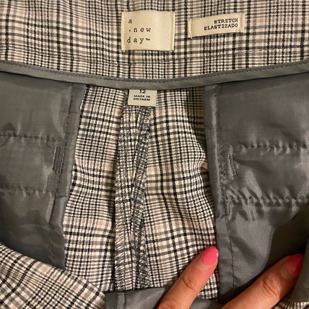 Pixie pants! - Picture 2 of 2